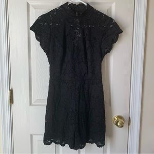 NWOT bebe high neck lace romper
